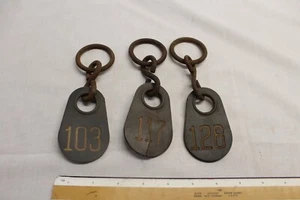 3 Vintage Plastic Cow Ear Tag Markers, Double Sided With Hardware - Picture 1 of 3