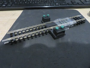 Hornby r8241 Power Track 00 Gauge Control Accessory x2 with green button buttons - Picture 1 of 6