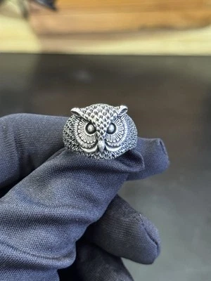 Anillo de plata de ley 925 con cabeza de búho acabado antiguo talla 9 y 10 Foto 1 de 3