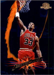 1995-96 SkyBox Premium Chicago Bulls Basketball Card #18 Scottie Pippen