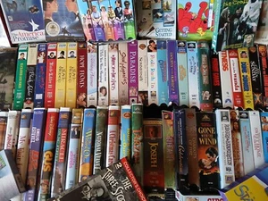 75+ VHS MOVIES/MUSICALS/COMEDIES/TRAGEDIES/CULT/EDUCATIONAL/HISTORY/ETC VTG LOT - Picture 1 of 24