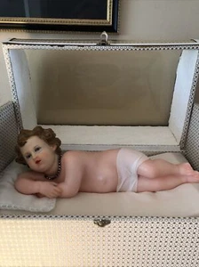 Seltene Vintage mechanische Wachs Baby Jesus Puppe Spieluhr durchsehen Wiegenbox - Bild 1 von 12