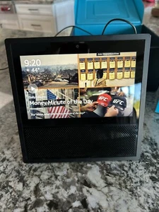 Amazon Echo Show 1st Generation Smart Speaker W/ 7" Display Black MW46WB TESTED - Picture 1 of 6