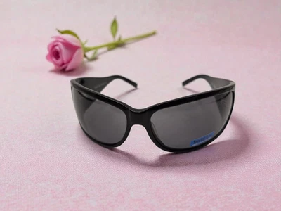 Gafas de diseñador Trelise Cooper para mujer TC80003 estrella con tachuelas envolventes alrededor de 100 % UV Foto 1 de 4