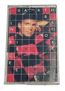 In Pieces by Garth Brooks Cassette Tape - Imagen 1 de 3