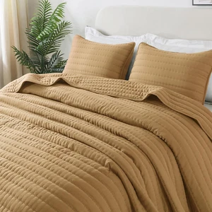 Pumpkin Yellow Twin Size Quilt Bedding Sets with Pillow Sham, Mustard Lightweigh - Picture 1 of 8