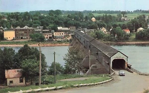 Vintage Longest Covered Bridge Hartland New Brunswick NB Canada Postcard - Picture 1 of 2