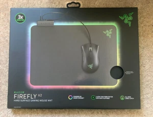 RAZER FIREFLY V2 GAMING MOUSE MAT - BRAND NEW WITH COSMETIC DEFECT - SEE PHOTOS - Picture 1 of 4