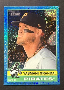 Yasmani Grandal 2025 Topps Heritage Chrome Light Blue Sparkle SP RC (46) - Picture 1 of 2
