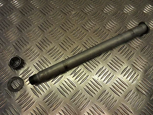 Husillo de rueda trasera Honda CBR1000RR 2008 a 2011 - Imagen 1 de 2