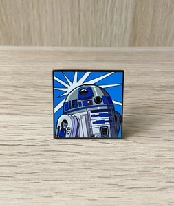 FiGPiN Mini R2D2 (Y638) - Star Wars Classic Series 1 Pin - Picture 1 of 2