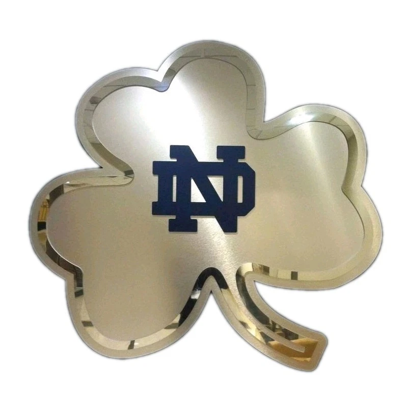 Imán de coche universitario de Notre Dame NCAA fútbol troquelado laminado Foto 1 de 2