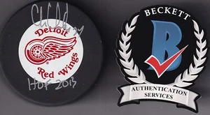 BECKETT CHRIS CHELIOS "HOF 2013" SIGNED DETROIT RED WINGS LICENSED LOGO PUCK 951 - Picture 1 of 3