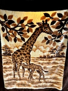 Vintage Mama And Baby Giraffe Brown Heavy Duty Thick XLarge Very Soft Blanket - Picture 1 of 7