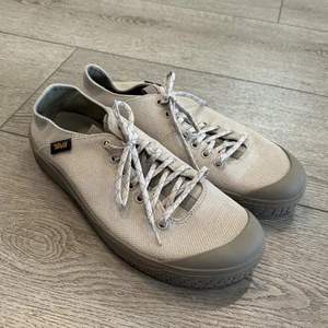 Teva Terra Canyon Beige Sneakers FM1522K Men’s 9.5 Women’s 11 Outdoors Casual - Picture 1 of 7