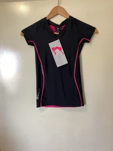NEW GIRLS SKINS A200 BLACK/PINK COMPRESSION TOP SIZE L / 10-12YR - Picture 1 of 10