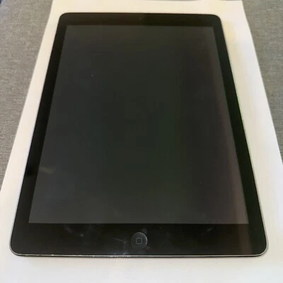 Apple iPad Air 1st Gen 16GB Wi-Fi 9.7in - Space Grey Average Condition - Image 1 of 4