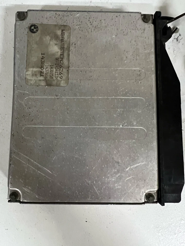 Módulo de control electrónico ECM del motor compatible con 99-00 BMW 323i 1692 E46 Foto 1 de 3