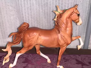 Breyer Modellpferd Neu 2023 Breyerfest SR Sauerampfer Sattelzucht Hamilton - Bild 1 von 4