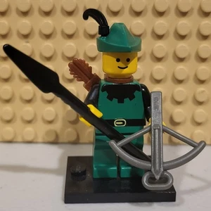 LEGO Castle Cas131a Black Forestman Minifigure- Black Plume Feather Set 6066 NEW - Picture 1 of 1