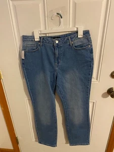 BRANDNEU DAMENGRÖSSE 10 MEMBER'S MARK MITTLERE WASCHUNG GERADES BEIN JEANS - Bild 1 von 10