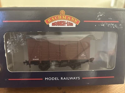 00 Gauge Bachmann 38-082 12 Ton Southern 2+2 Planked Vent Van BR Bauxite 217 - Image 1 of 2