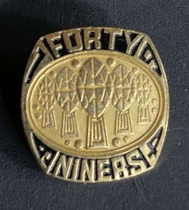 Vintage San Francisco 49ers Chevron 1" Spilla Card 5 Volte Campioni Super Bowl - Foto 1 di 2