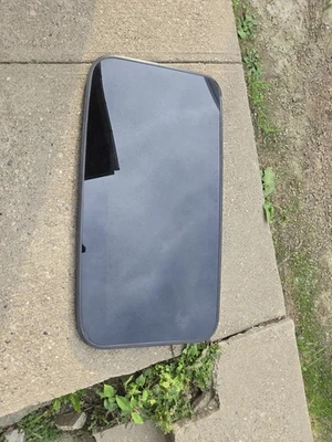 2006 - 2015 Lexus RX350 / 04-06 RX330 Sunroof Sun Roof Glass Single Panel OEM - Image 1 of 4