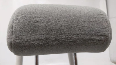 Серый подголовник заднее сиденье 2004 Suzuki Forenza M0IYZ - Изображение 1 из 4