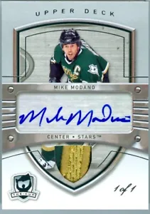 2005-06 U.D. THE CUP MIKE MODANO GAME USED 3 COLOUR AUTO PATCH 1/1! - Picture 1 of 2