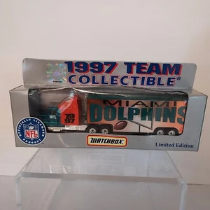 Rimorchio trattore Miami Dolphins Matchbox Team 1997 da collezione scala 1:80 limitato - Foto 1 di 2