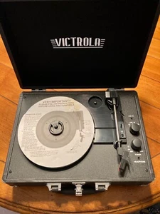Victrola VSC-550BT Portable Bluetooth Turntable - Black BRAND NEW - Picture 1 of 4