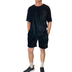 Conjunto de camiseta corta de terciopelo negro mediano para hombre Boohoo Man - Imagen 1 de 3