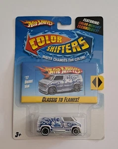 Hot Wheels '77 DODGE VAN Classic To Flames Color Shifter OH5 New! - Picture 1 of 3