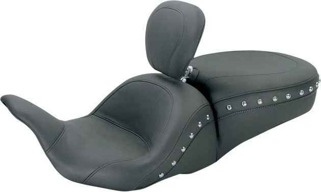 Mustang LowDown Touring Seat with Driver Backrest w/Chrome Studs #79704 — 第 1/1 张图片