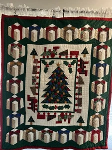 AMERICAN PACIFIC CHRISTMAS HAND QUILTED PATCHWORK THROW PRESENTS UNDER THE TREE - Picture 1 of 13