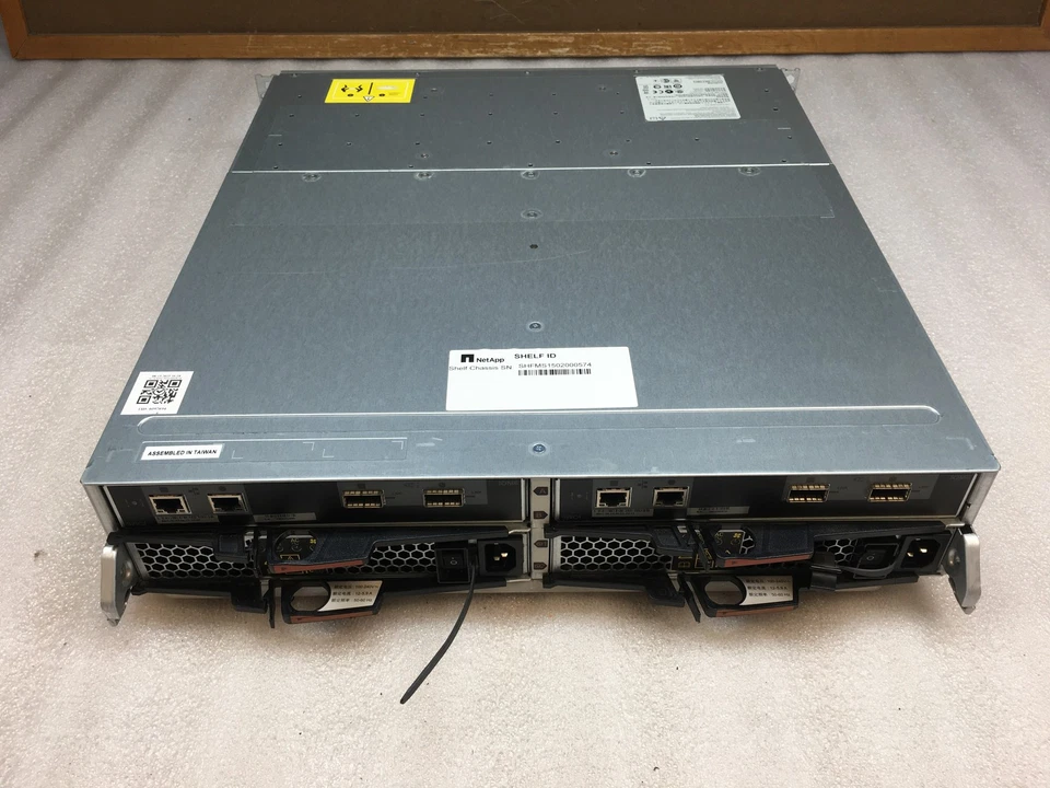 NetApp NAJ-1001 DS2246 24-Bay Storage Expansion Array w/2 IOM6 Controllers 2xPSU - Image 1 of 4