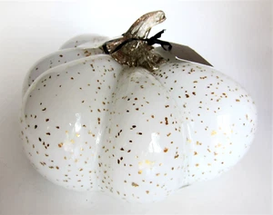Nicole Miller Pumpkin Art Glass Murano Style White with Gold Bits Ribbed NEW - Picture 1 of 5