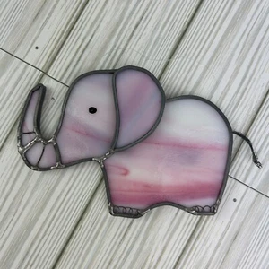 ELEFANTE ROSA PRENDISOLE VETRO COLORATO DA APPENDERE FATTO A MANO - COSÌ CARINO! - Foto 1 di 8