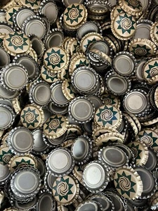 Lot 75 NEW Crown Bottle Caps Homebrewing Beer Soda Pry Off Pop Top *FREE SHIP - Picture 1 of 3