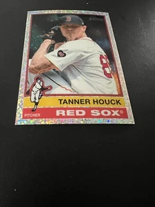 2025 Topps Heritage Silver Sparkle Refractor Tanner Houck #30 Boston Red Sox - Picture 1 of 2