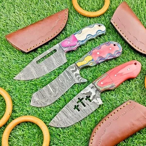 LOTTO 3 PEZZI COLTELLI SKINNER PERSONALIZZATI fatti a mano DAMASCO acciaio coltelli da caccia 860 - Foto 1 di 8