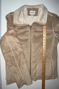 Chaqueta de mujer St Johns Bay imitación gamuza forrada Sherpa con cremallera grande - Imagen 1 de 10