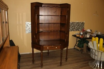 Armario de escritorio esquinero de pino taberna antigua vintage 1970 Ethan Allen Foto 1 de 4