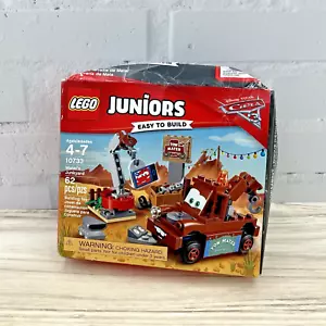 LEGO Juniors: Mater's Junkyard (10733) Disney Pixar Cars - Damaged Box - Picture 1 of 3