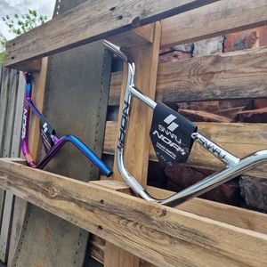 Barras BMX Snafu Logan Martin Noa 9,25" o 9,4" de elevación negras cromadas combustible para chorro blancas - Imagen 1 de 11