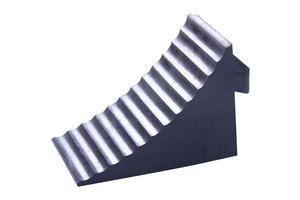 Wheel Chock - Heavy Duty (32 x 30 x 26cm) - Cars, Caravan, Trailer Tyre Saver... - Picture 1 of 3