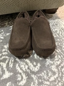 ZAPATILLAS HOMBRE UGG ASCOT 1101110 GAMUZA CASTAÑO TALLA 9 (100% AUTÉNTICAS) NUEVAS - Imagen 1 de 4