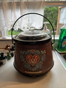 Vintage Farberware Country Crock Cooker Crockpot w/Handle - Picture 1 of 11