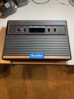 (#16) - Atari CX2600A (4 interruptores) "Solo carcasa de consola" Foto 1 de 4